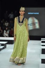 Model walk the ramp for Vikram Phadnis Show at Blender_s Pride Fashion Tour Day 2 on 4th Nov 2012 (55).JPG